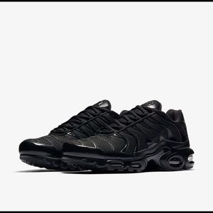 RE-LISTED Nike Air Max Plus